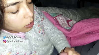 IK SLIK ALLE OPGEHOOPTE MELK VAN MIJN MAN DOOR - TONG MET SPERMA LATEN ZIEN