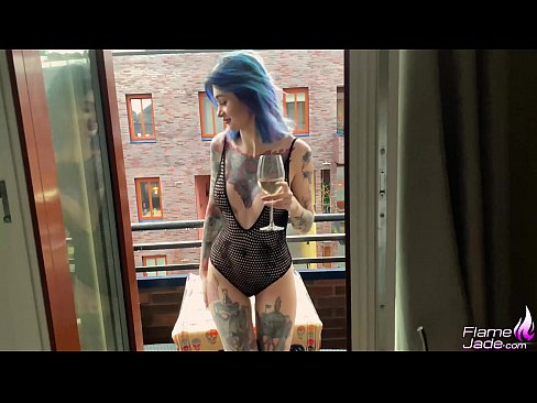 ❤️ Enorm meisje zuigt met een slok en neukt hartstochtelijk onder de open hemel ️❌ Fucking at nl.zoomporno.ru ❤